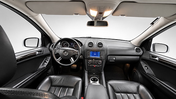 Mercedes-Benz ML280 21 of 30
