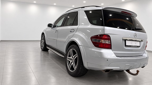 Mercedes-Benz ML280 4 of 30