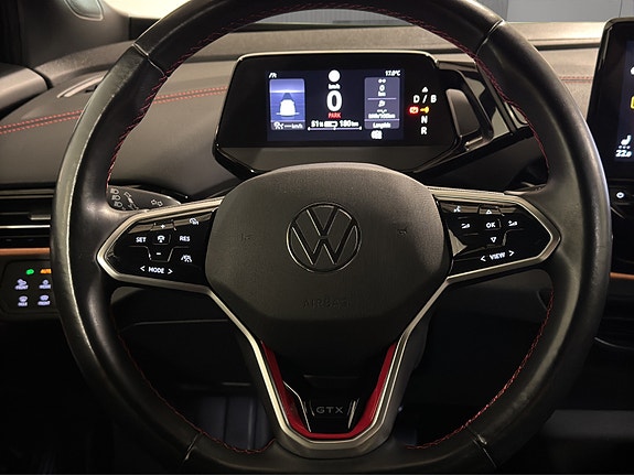 Volkswagen ID.4 GTX 15 of 23
