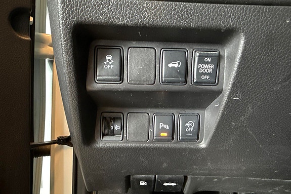 Nissan X-Trail 19 of 30