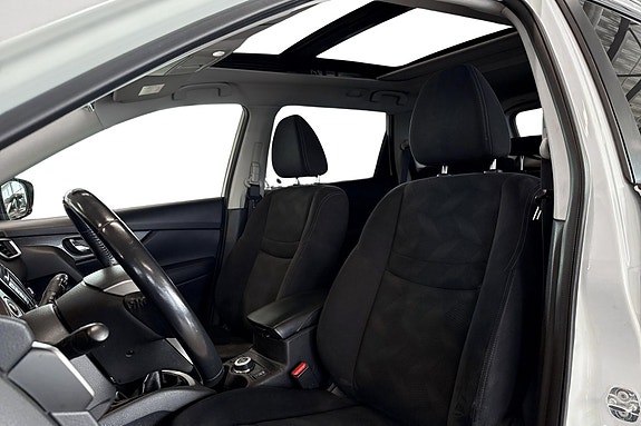 Nissan X-Trail 14 of 30