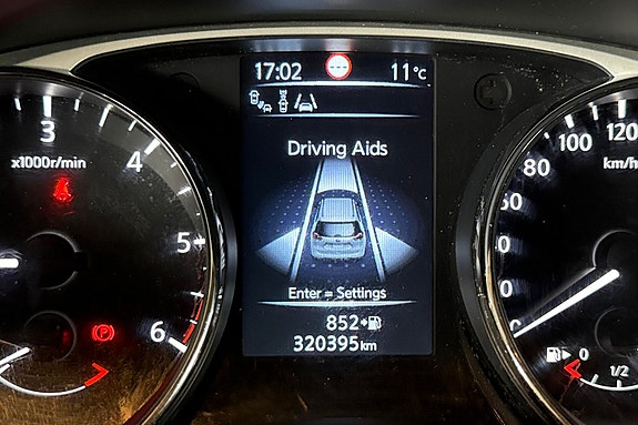 Nissan X-Trail 22 of 30