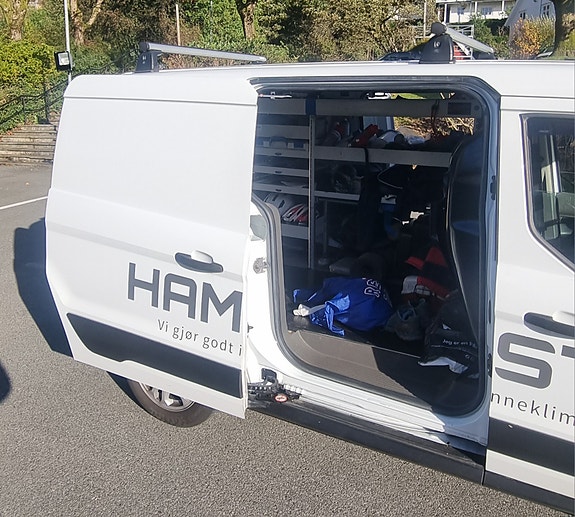 Ford Transit Connect 6 of 13