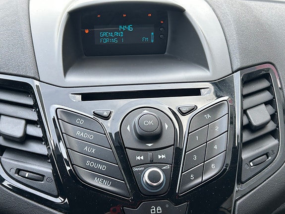 Ford Fiesta 20 of 21