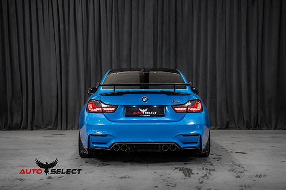 BMW M4 18 of 30