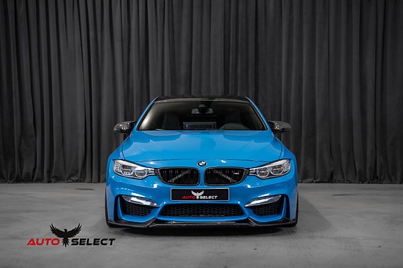 BMW M4 11 of 30