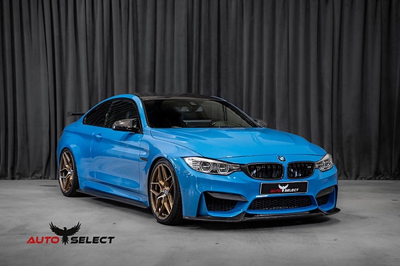 BMW M4 10 of 30
