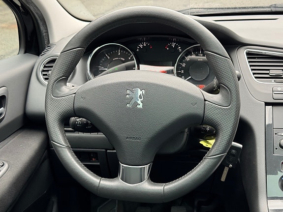 Peugeot 5008 24 of 27