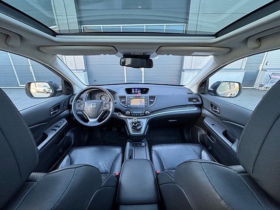 Honda CR-V 13 of 30
