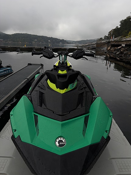 SeaDoo spark trixx (Henger og Dock følger med) 3 of 13