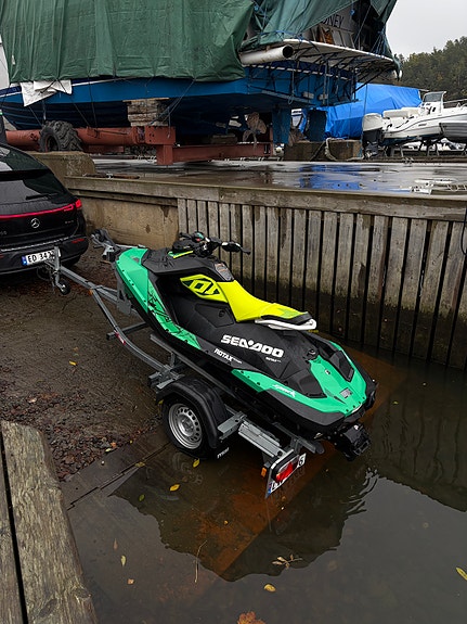 SeaDoo spark trixx (Henger og Dock følger med) 8 of 13