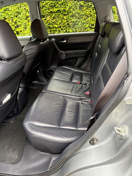 Honda CR-V 7 of 12