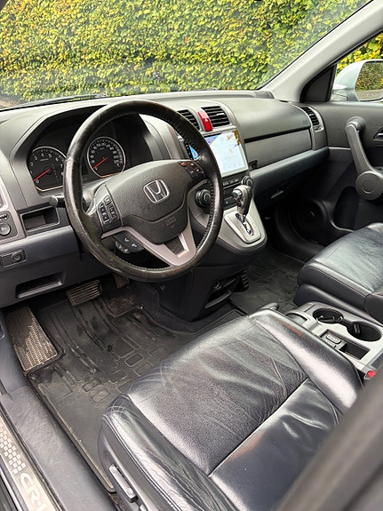 Honda CR-V 3 of 12