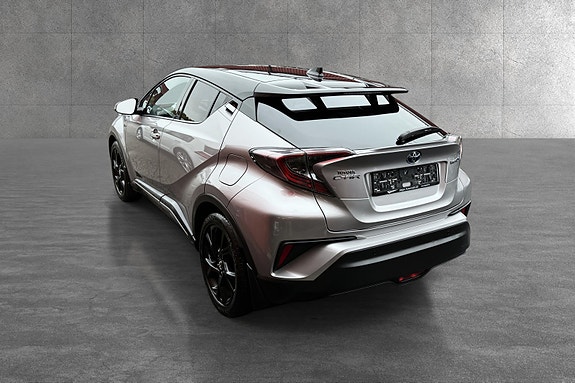 Toyota C-HR 5 of 24