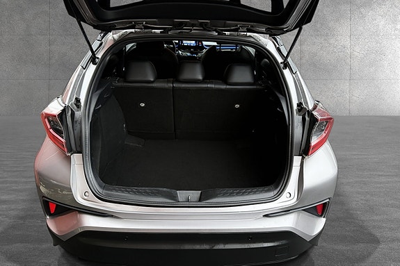 Toyota C-HR 24 of 24