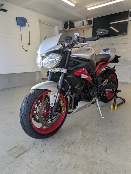 Triumph Street Triple 675 RX 4 of 7