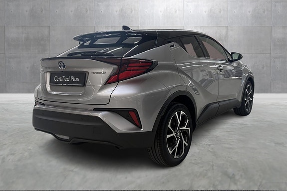 Toyota C-HR 5 of 22