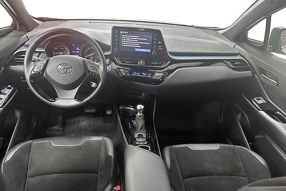 Toyota C-HR 9 of 22