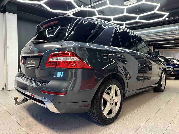 Mercedes-Benz ML250 7 of 30