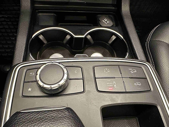 Mercedes-Benz ML250 27 of 30