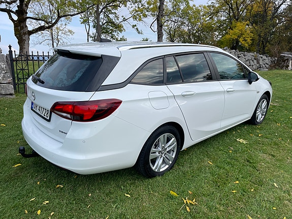 Opel Astra 3 of 21