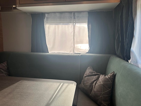 Weinsberg CaraOne 390 PUH A6 SB e-tron quattro 11 of 26