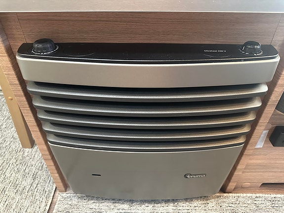 Weinsberg CaraOne 390 PUH A6 SB e-tron quattro 25 of 26