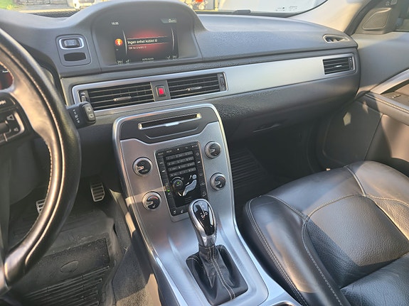 Volvo XC70 7 of 13