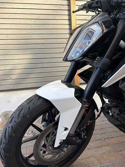 KTM 125 Duke 16 of 16