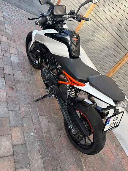 KTM 125 Duke 8 of 16