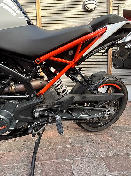 KTM 125 Duke 6 of 16