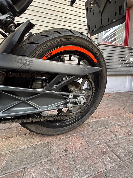 KTM 125 Duke 7 of 16