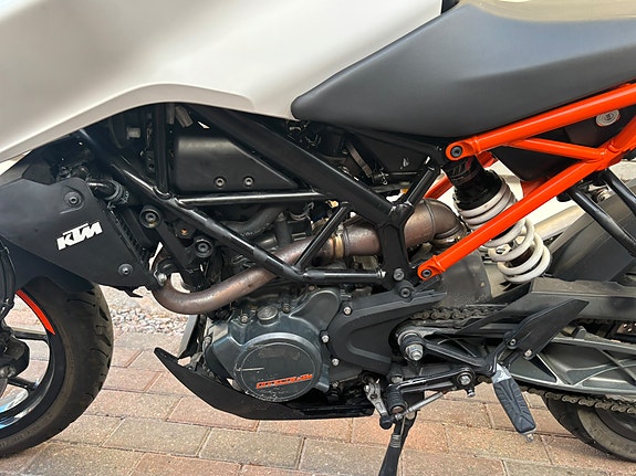 KTM 125 Duke 5 of 16