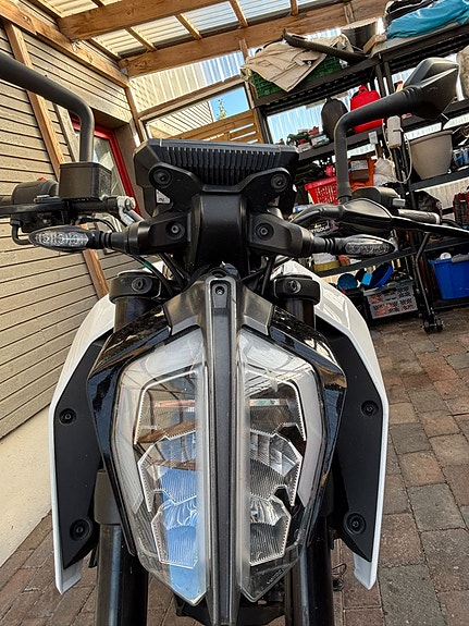KTM 125 Duke 13 of 16