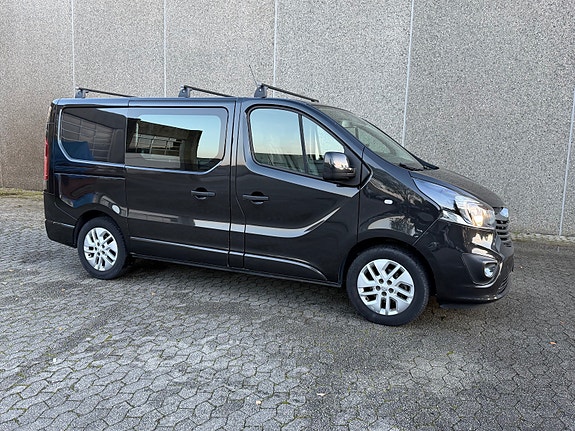 Opel Vivaro 2 of 30