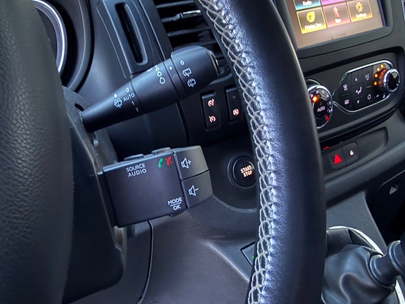Opel Vivaro 25 of 30