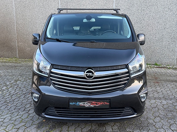 Opel Vivaro 8 of 30
