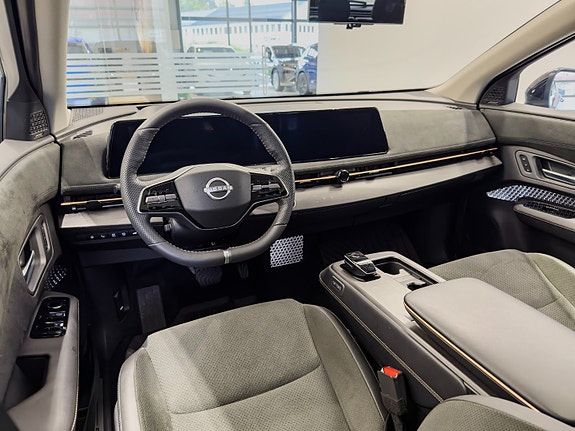 Nissan Ariya 9 of 30