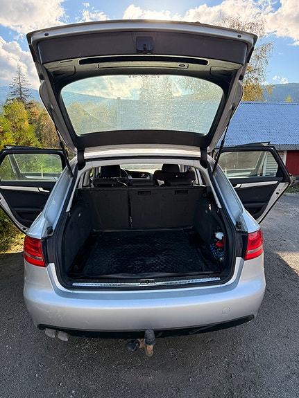 Audi A4 6 of 13