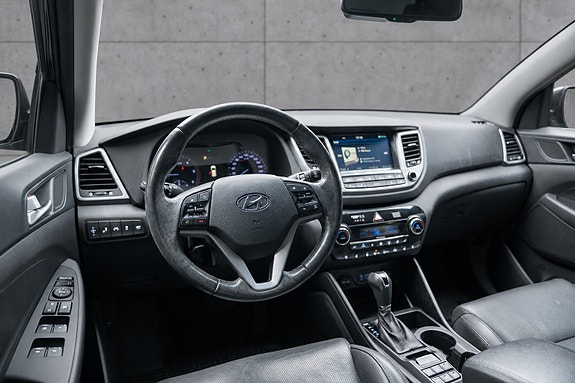 Hyundai Tucson 12 of 30