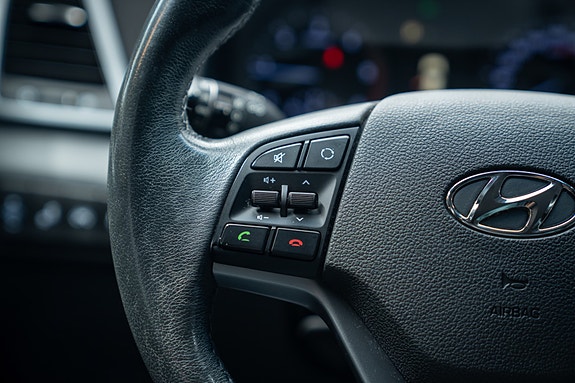 Hyundai Tucson 15 of 30