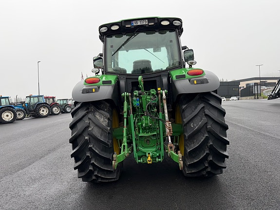 John Deere 6150 R 13 of 30