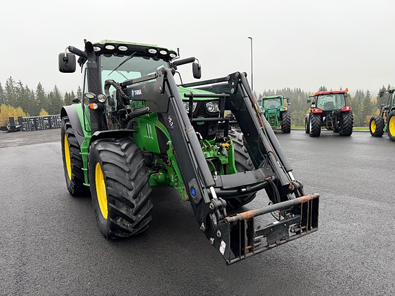 John Deere 6150 R 25 of 30