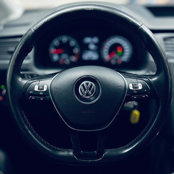 Volkswagen Caddy Maxi 22 of 26