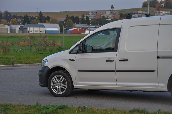 Volkswagen Caddy Maxi 12 of 30