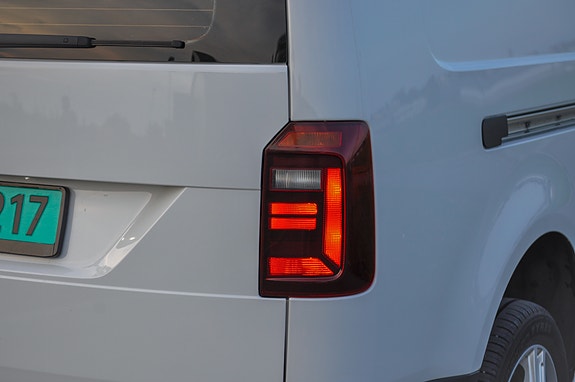 Volkswagen Caddy Maxi 18 of 30