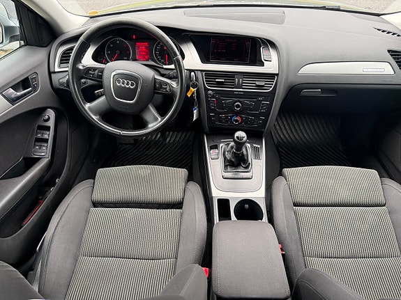 Audi A4 11 of 30