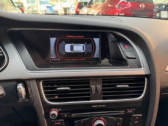 Audi A4 9 of 21