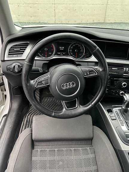 Audi A4 7 of 21