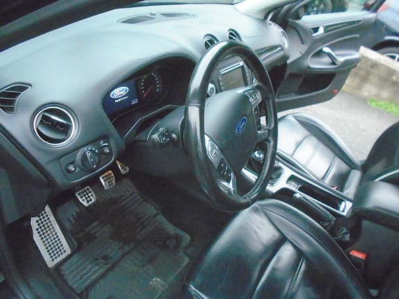 Ford Mondeo 18 of 30
